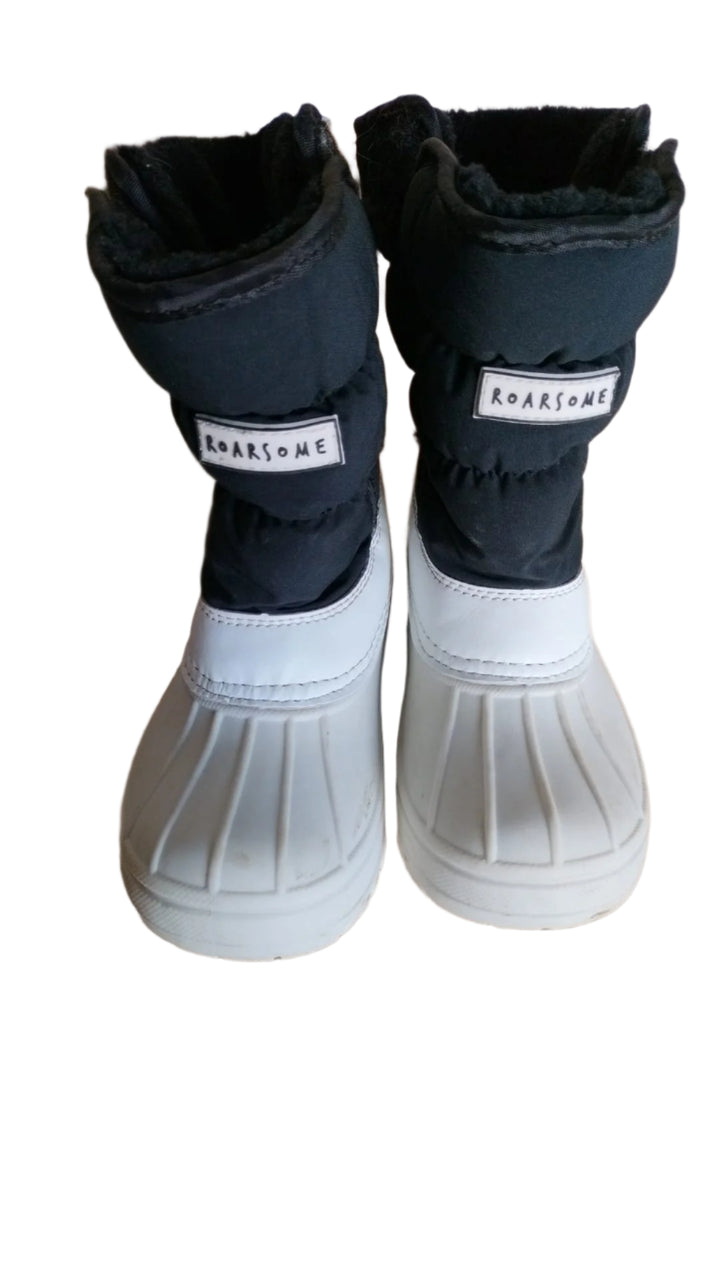 Pre Loved Roarsome Kids Snow Boots Grade B
