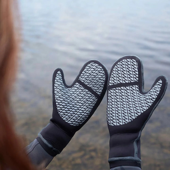 Zone 3 Thermo Tech Swim Mitts