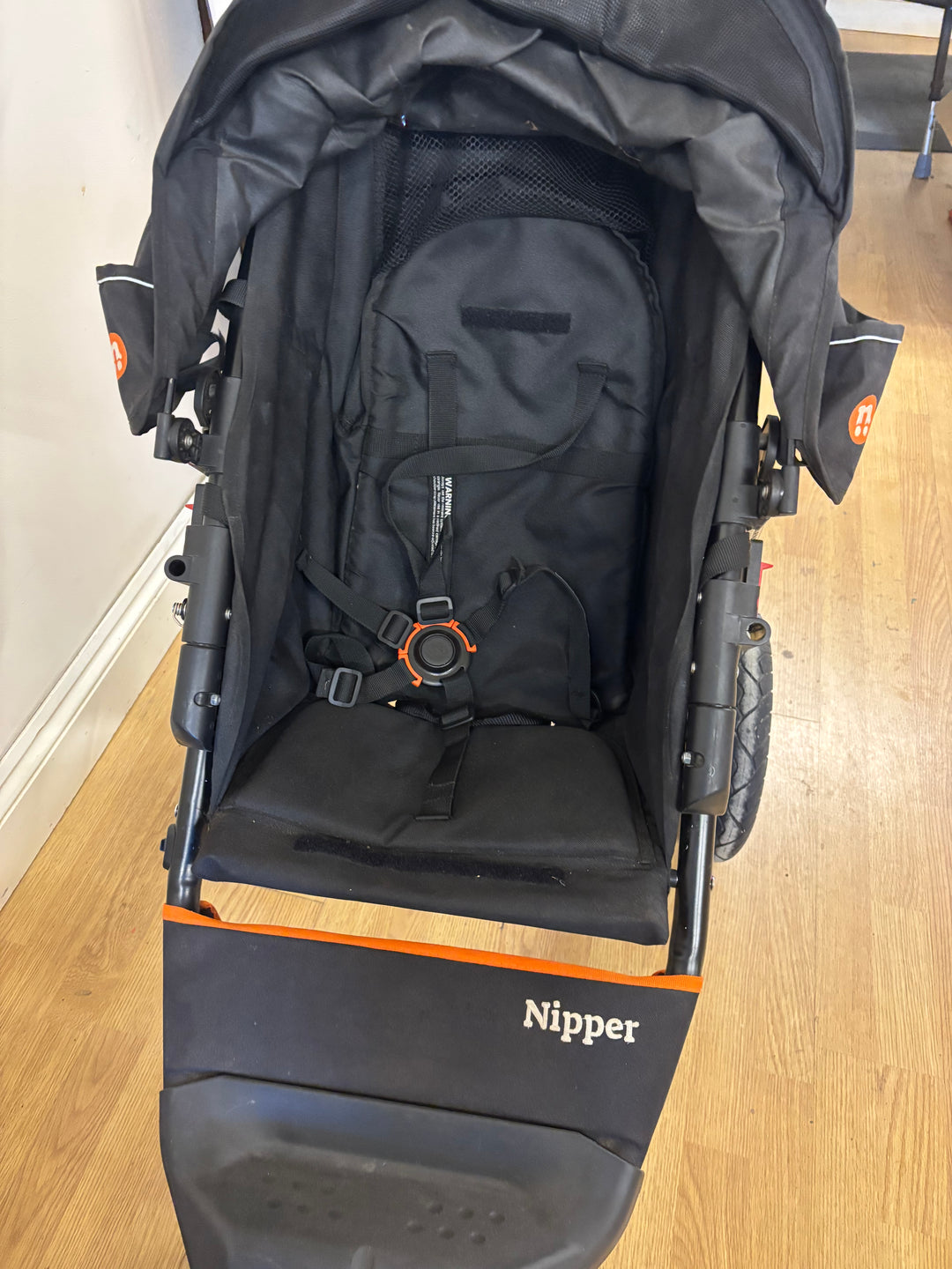 Pre Loved Out 'n' About Nipper v5 (ID 9009).