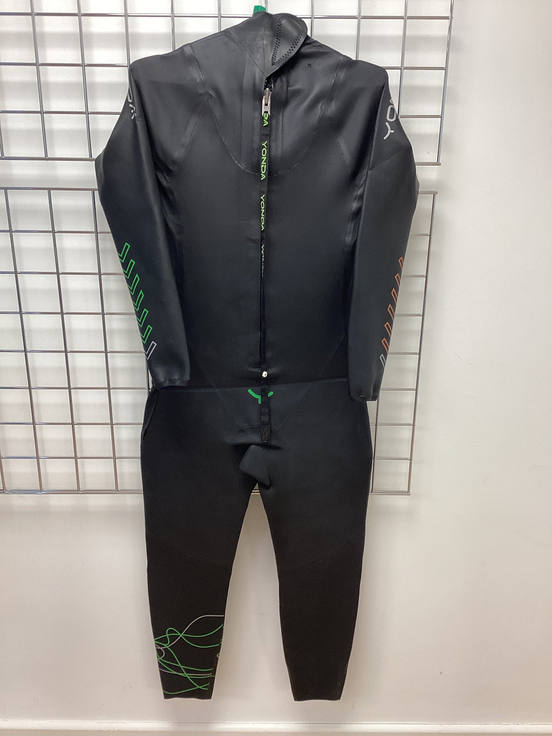 Pre Loved Yonda Spectre Wetsuit Mens size XXL (8) - Grade D