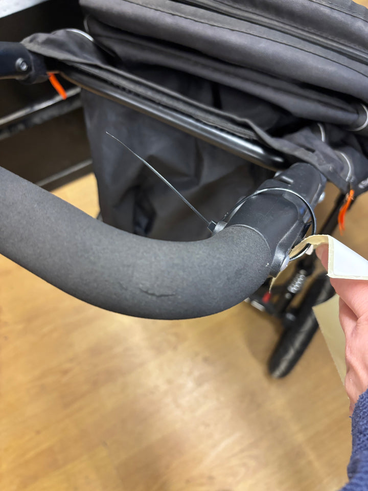 Pre Loved Out 'n' About Nipper v5 (ID 9009).