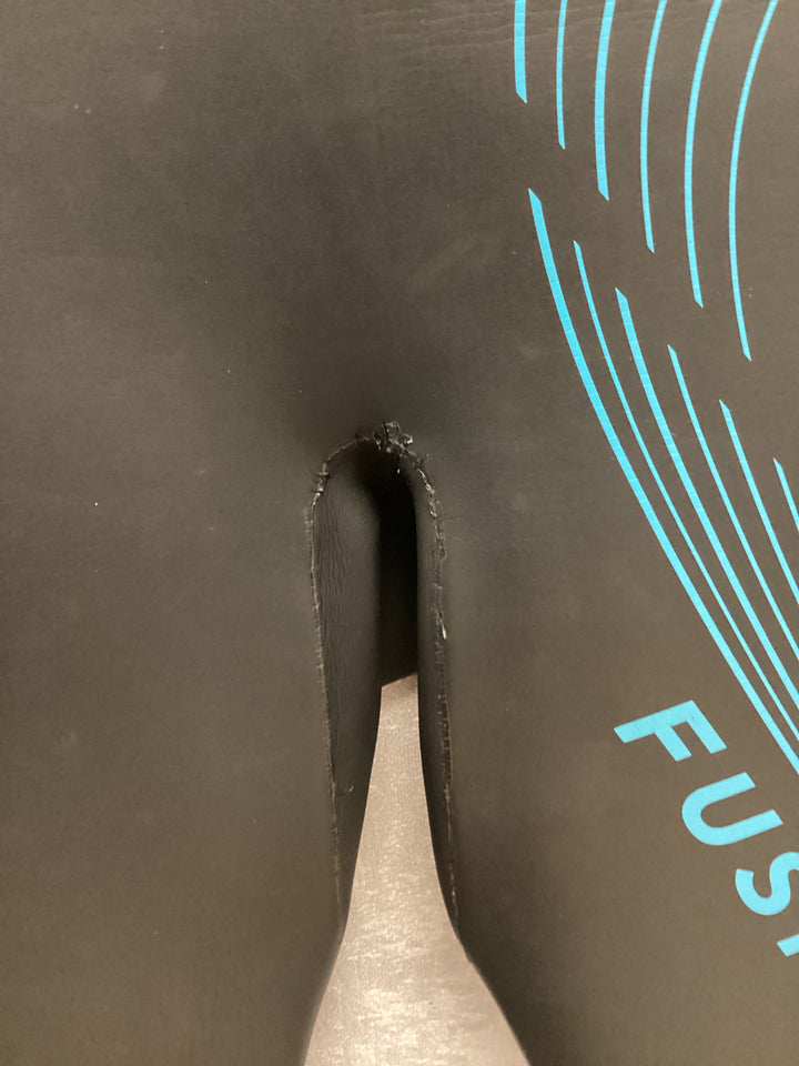 Pre Loved Blueseventy Fusion Triathlon Wetsuit Men's MT (818) - Grade D