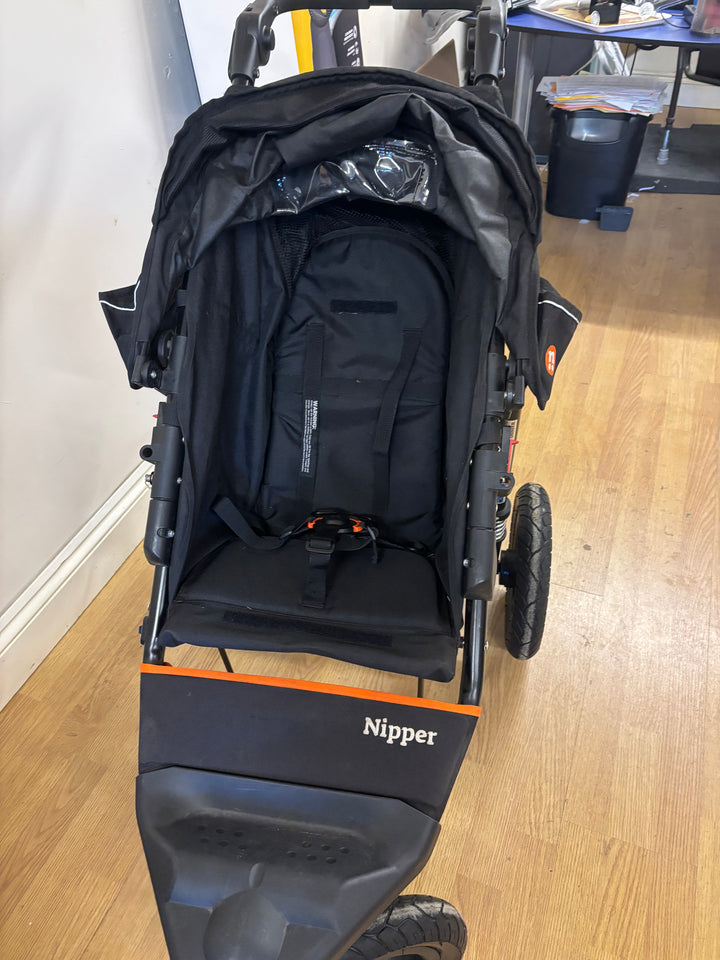 Pre Loved Out 'n' About Nipper v5 (ID 9002)