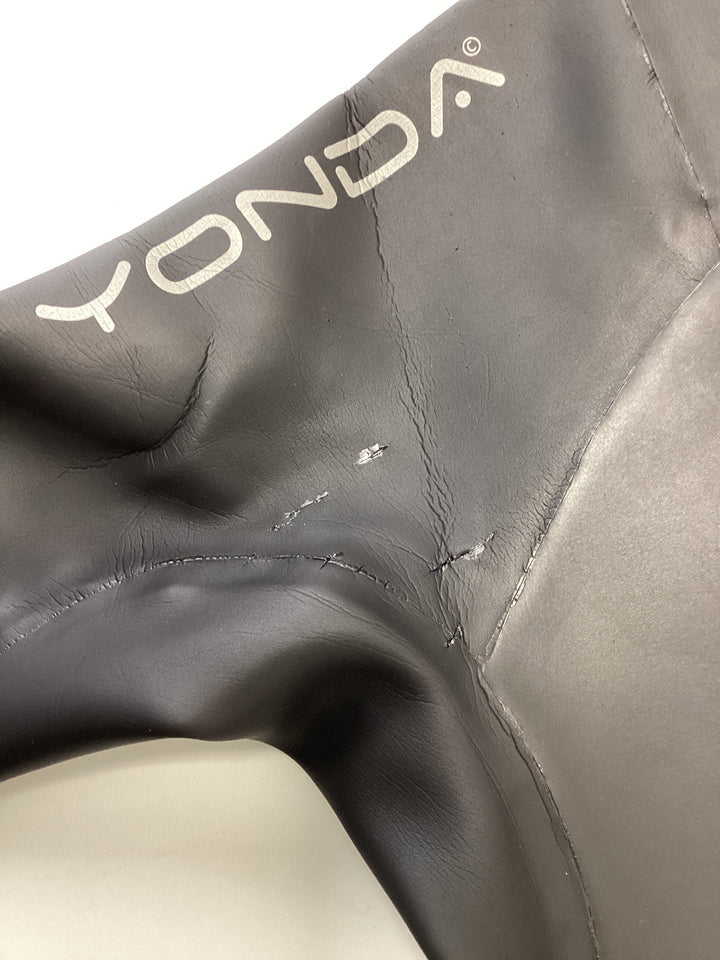 Pre Loved Yonda Spectre Wetsuit Mens size ML (60) - Grade C