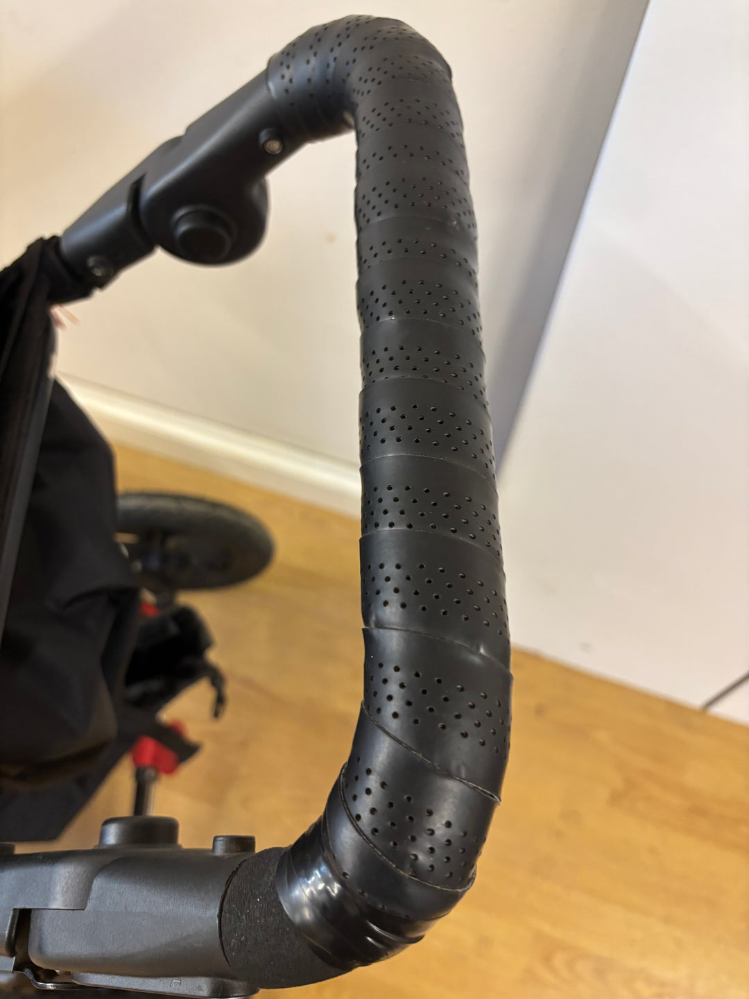 Pre Loved Out 'n' About Nipper v5 (ID 9008)