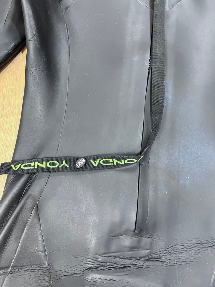 Pre Loved Yonda Spectre Wetsuit Mens size ST (1299) - Grade B