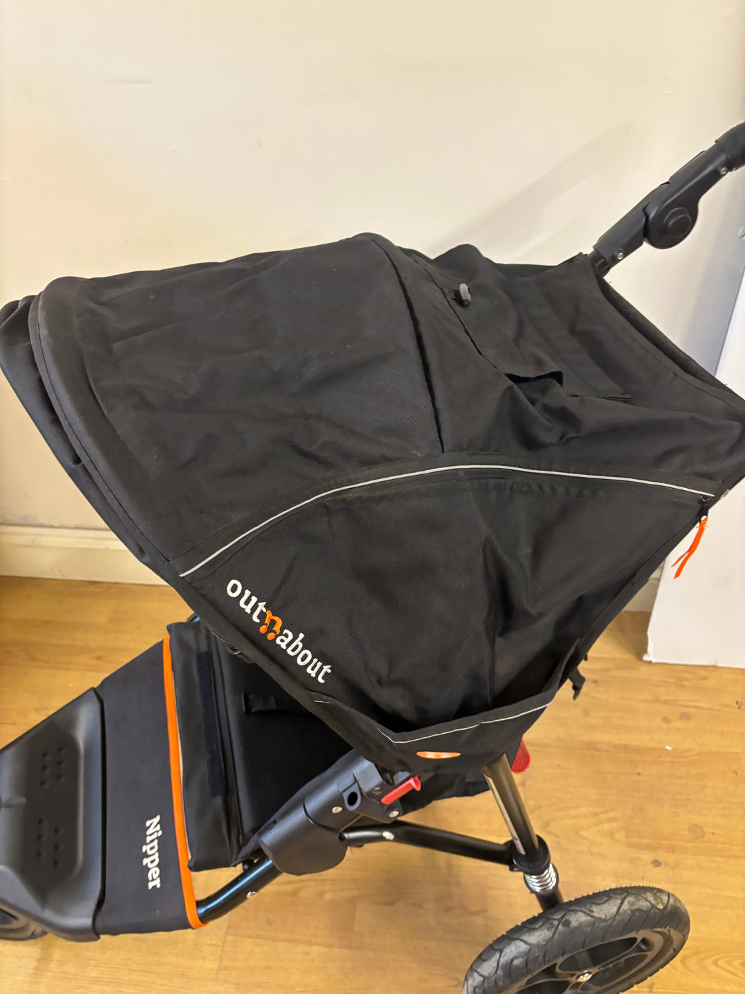 Pre Loved Out 'n' About Nipper v5 (ID 9008)