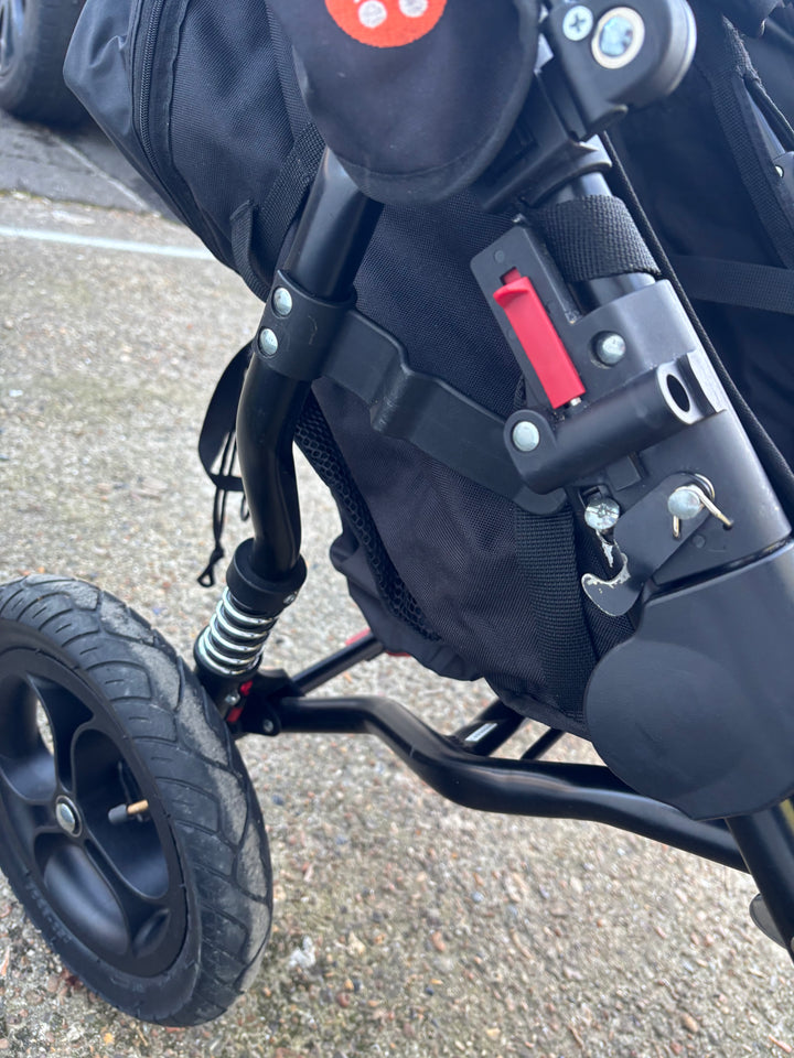 Pre Loved Out 'n' About Nipper - v5 Double (ID 9502)