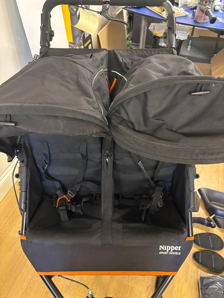 Pre Loved Out 'n' About Nipper Sport v5 - Double (ID 3514)