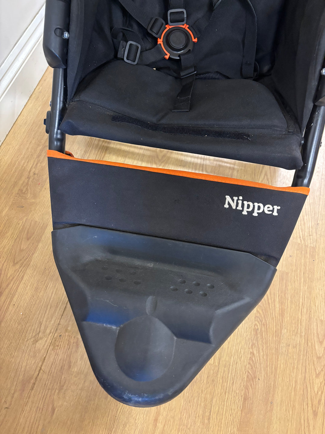 Pre Loved Out 'n' About Nipper v5 (ID 9009).