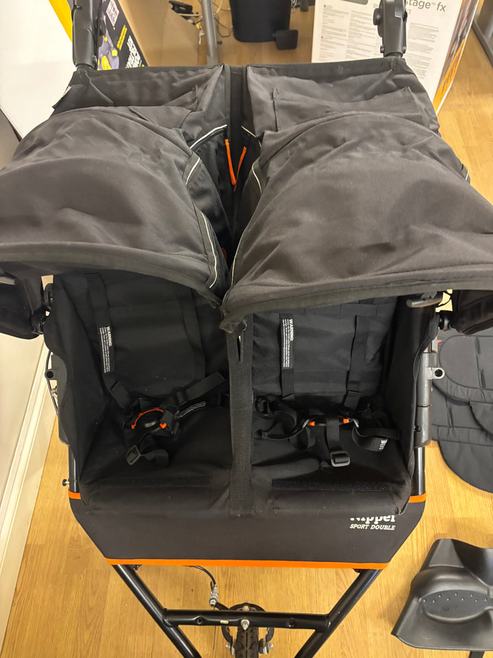 Pre Loved Out 'n' About Nipper Sport v5 - Double (ID 3516)