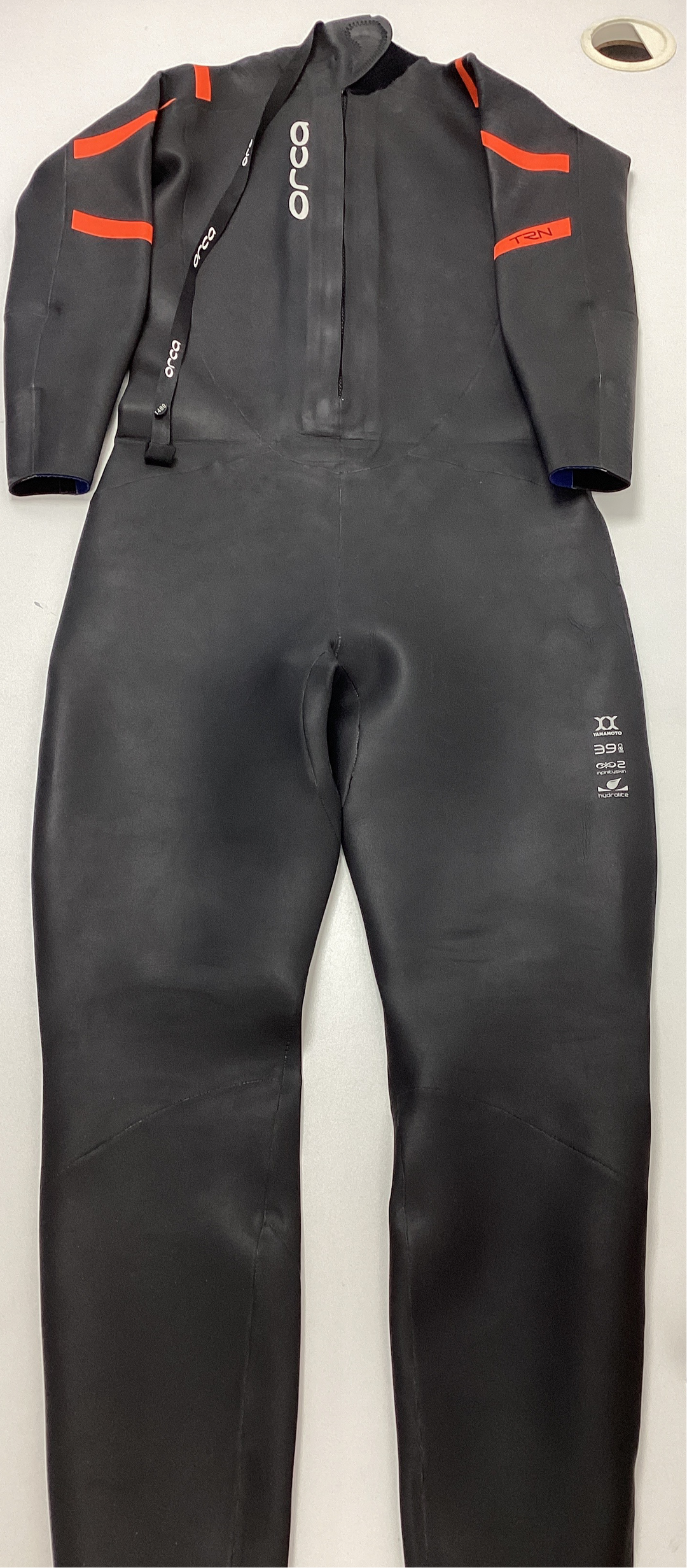 Pre Loved Men's size 8 Orca TRN Open Water Wetsuit (1489) - Grade C