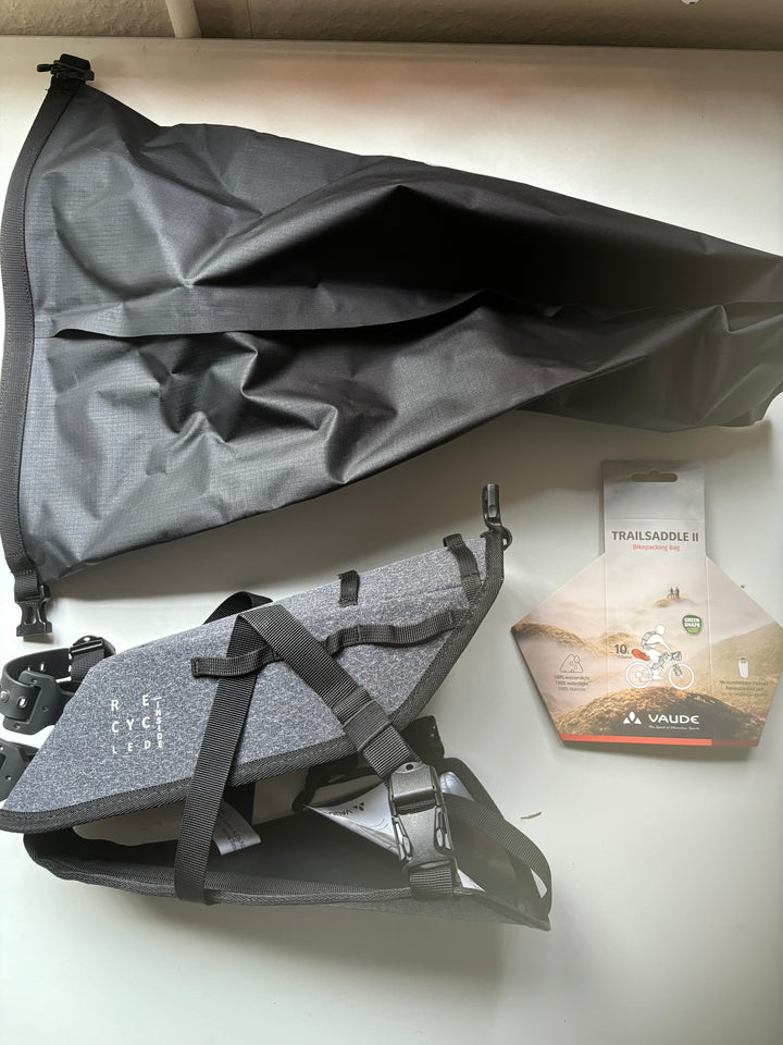 Pre Loved Vaude Trailguide II saddlebag