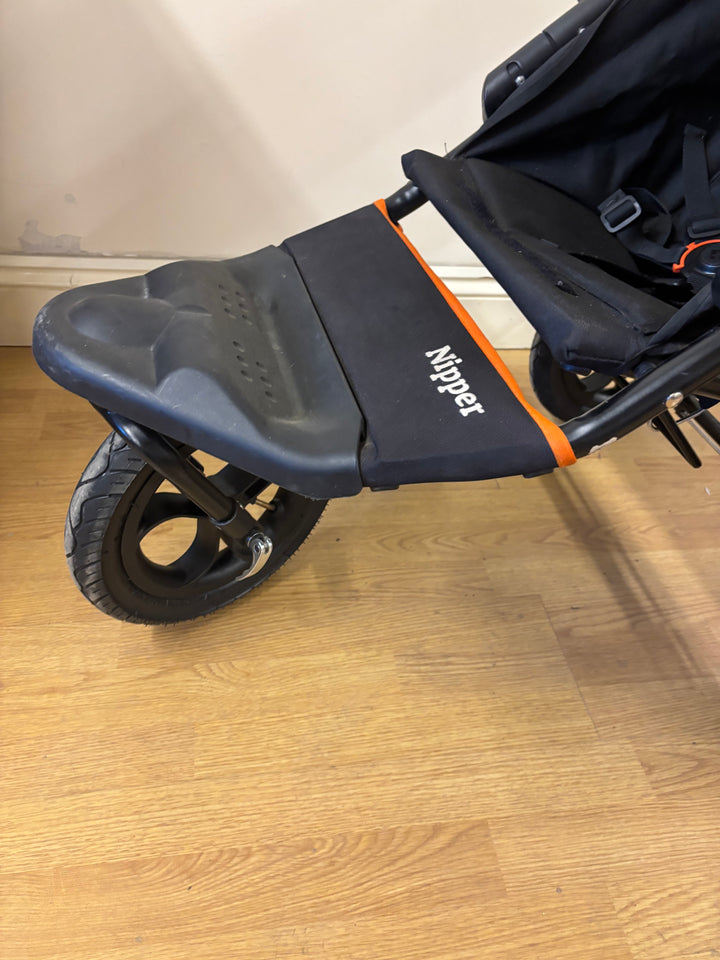 Pre Loved Out 'n' About Nipper v5 (ID 9009).