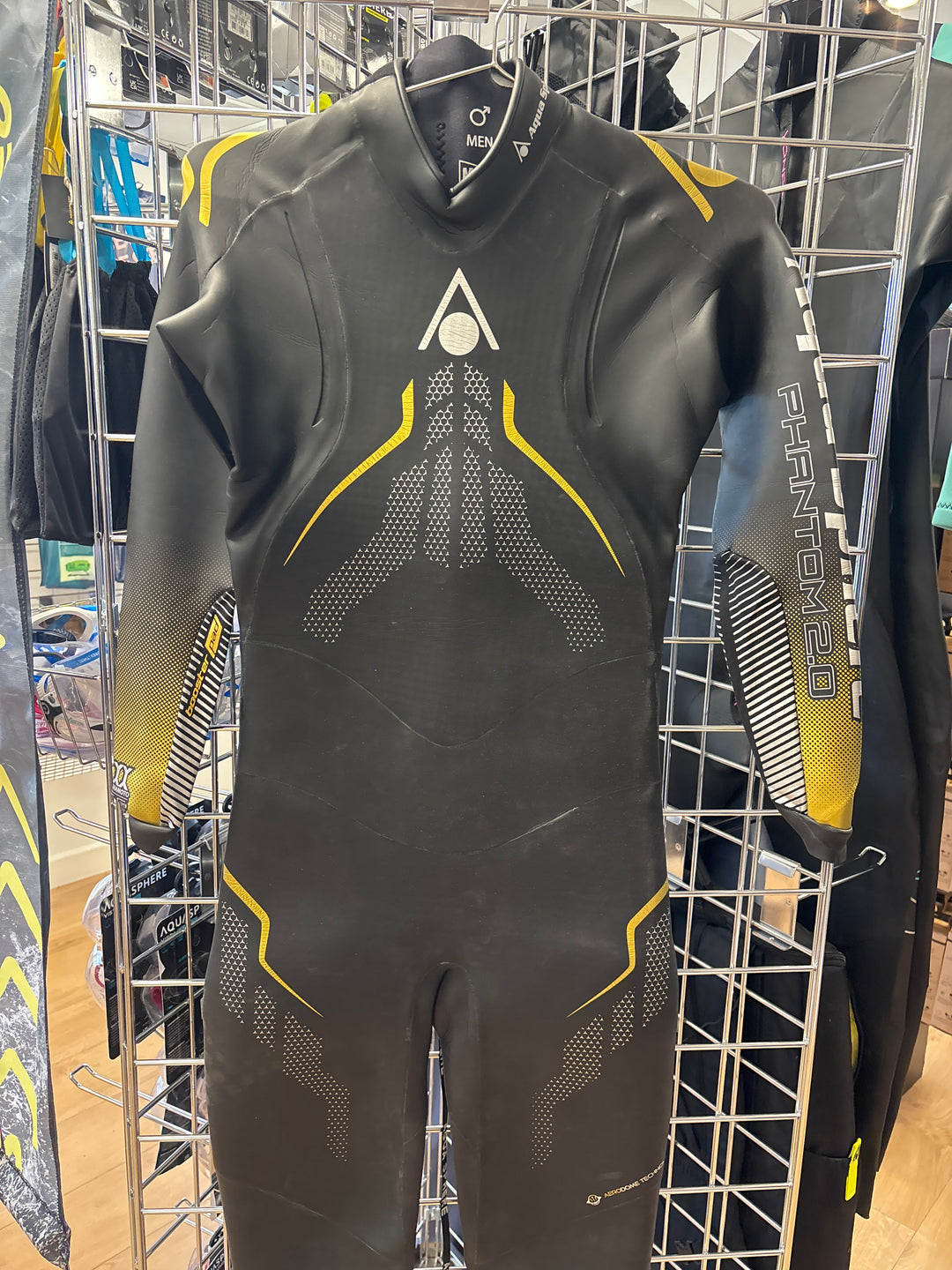 Clearance Aquasphere Phantom Triathlon Mens Wetsuit M (105)