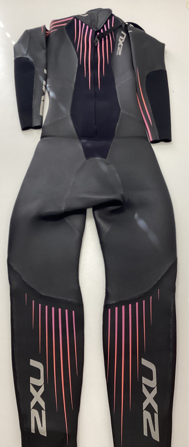 Pre Loved 2XU P:1 Propel Wetsuit Women Black/Sunset Ombre Size ST (1964) - Grade A