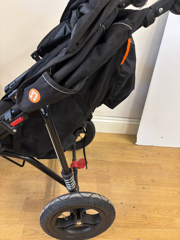 Pre Loved Out 'n' About Nipper v5 (ID 9009).