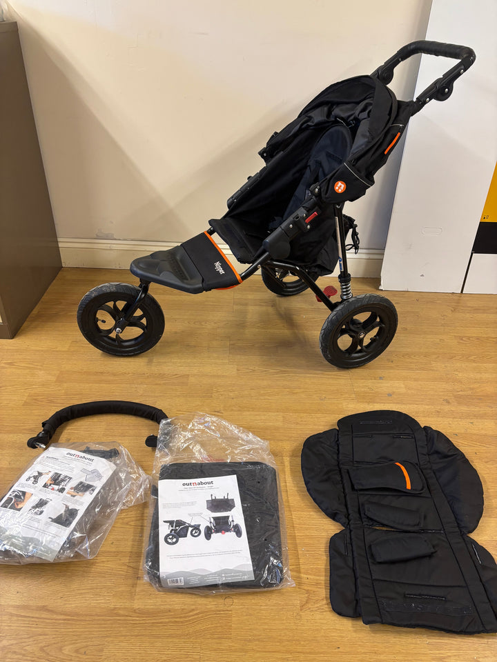 Pre Loved Out 'n' About Nipper v5 (ID 9008)