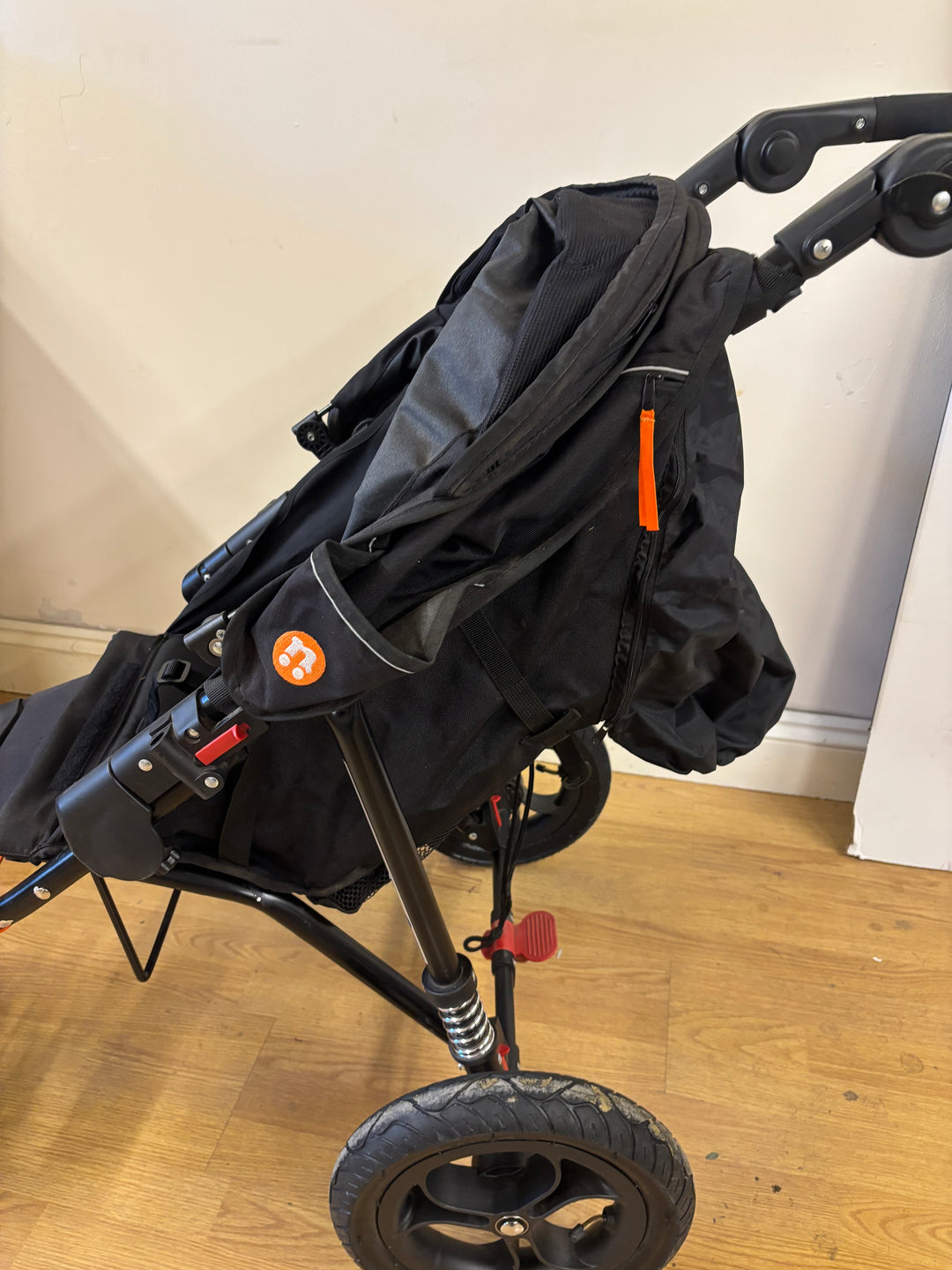 Pre Loved Out 'n' About Nipper v5 (ID 9002)