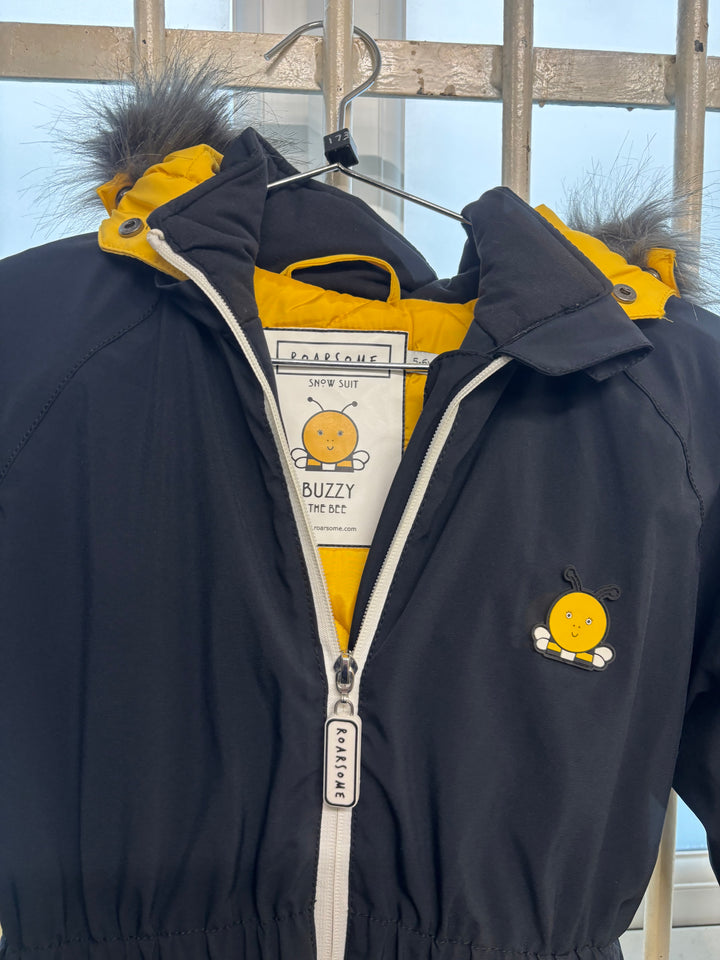 Pre Loved Roarsome BUZZ the Bee Snowsuit - Age 5-6 (173)