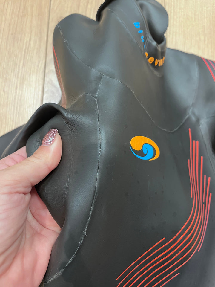 Pre Loved Blueseventy Fusion Triathlon Wetsuit Men's SM (787) - Grade A