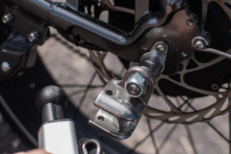 Robert Axle Hitch Adapter- M10x1.0 Axles