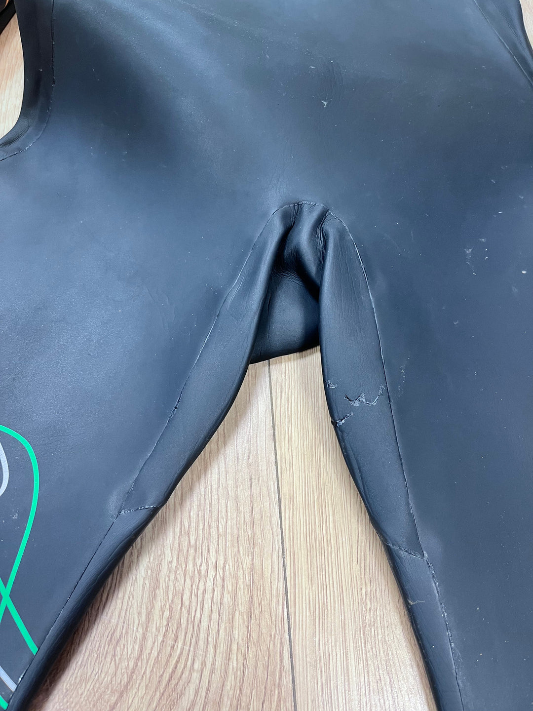 Pre Loved Yonda Spectre Wetsuit Mens size M (100) - Grade B