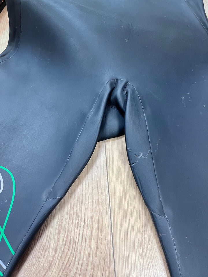 Pre Loved Yonda Spectre Wetsuit Mens size M (100) - Grade B