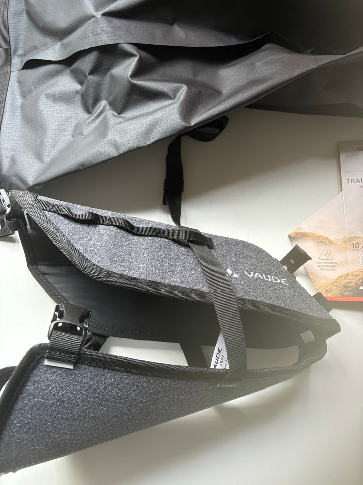 Pre Loved Vaude Trailguide II saddlebag