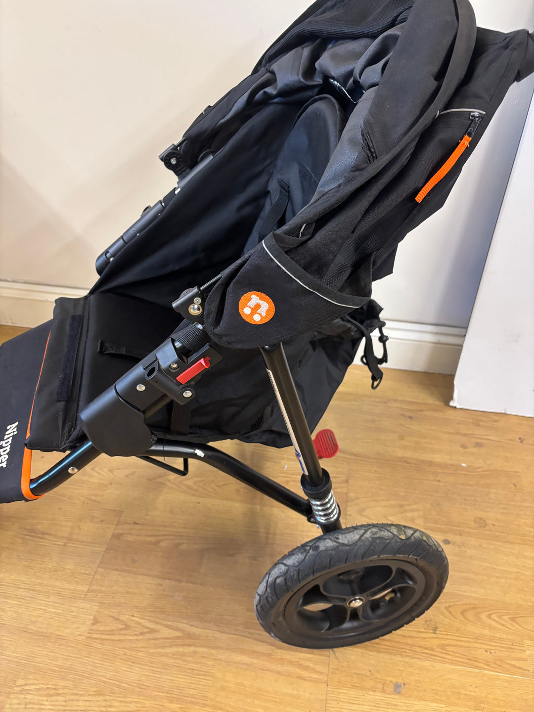 Pre Loved Out 'n' About Nipper v5 (ID 9008)