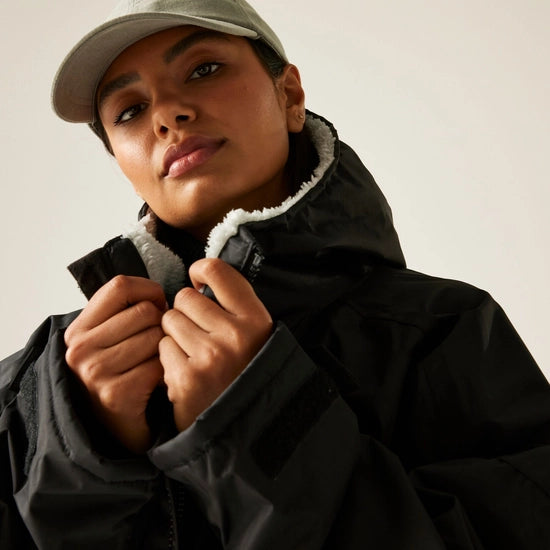 Regatta Adult Waterproof Changing Robe