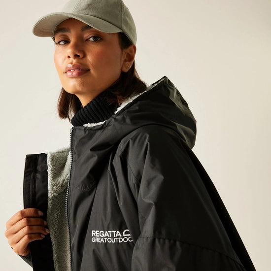 Regatta Adult Waterproof Changing Robe