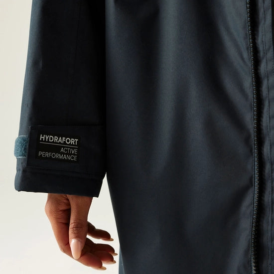 Regatta Adult Waterproof Changing Robe