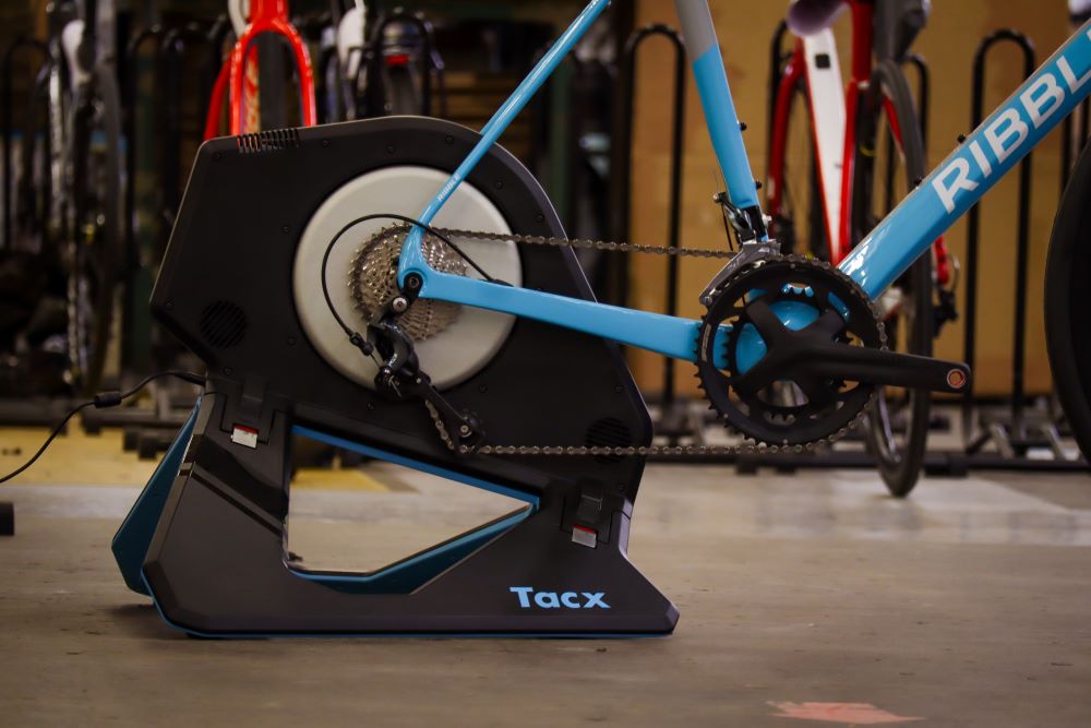 Tacx® NEO 2T Direct Drive Smart Trainer Hire – Adventure Kit Hire