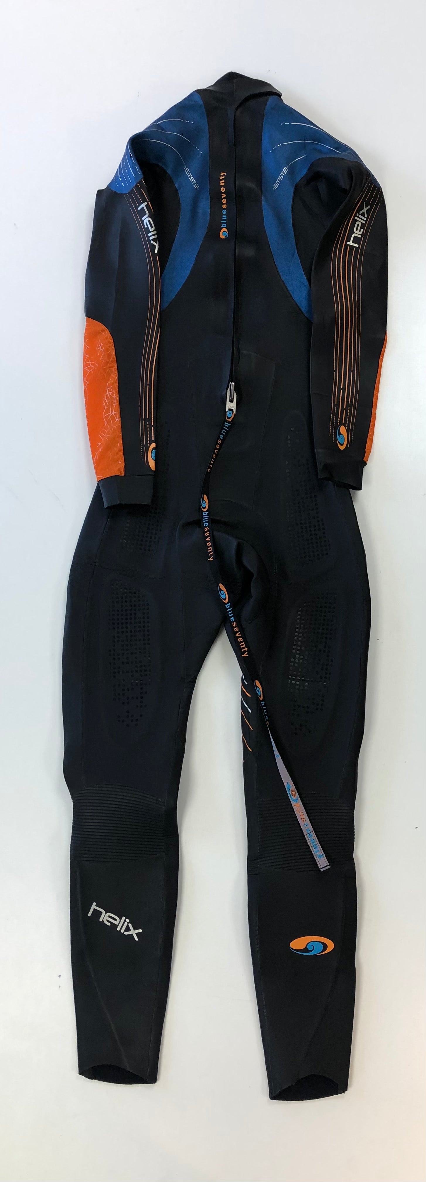 BLUESEVENTY HELIX WETSUIT Blueseventy Women's Helix Pro Triathlon Wetsuit