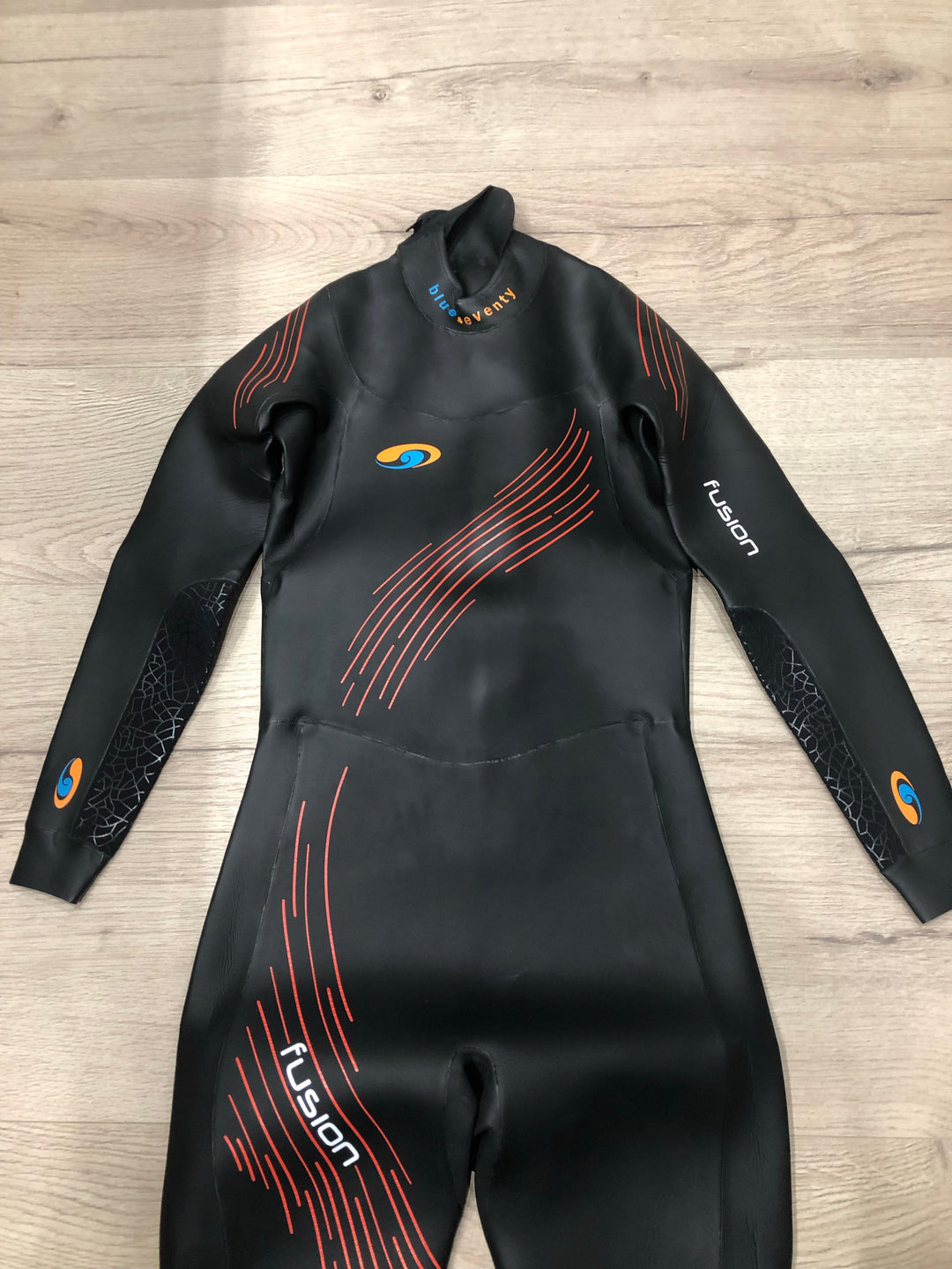 Blueseventy Fusion Triathlon Wetsuit Mens EX HIRE (Small Medium)
