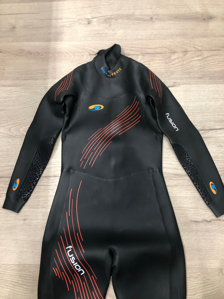 Blueseventy Fusion Triathlon Wetsuit Mens EX HIRE (Small Medium)