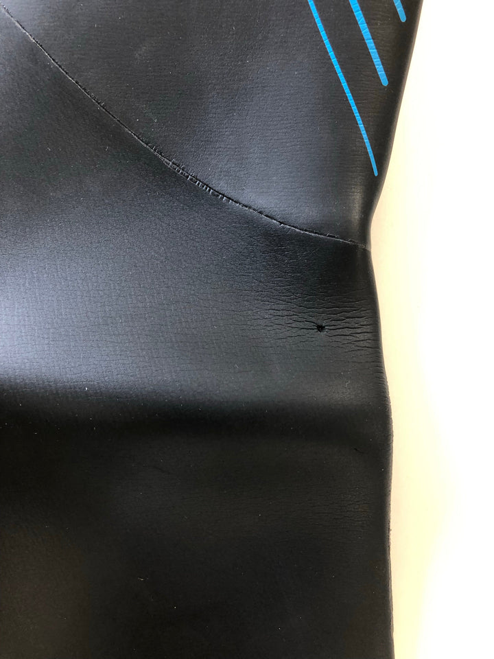 Blueseventy Fusion Triathlon Wetsuit Womens EX HIRE (Small)