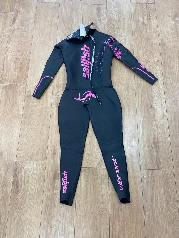 CLEARANCE Sailfish Vibrant Womens Wetsuit S (371)