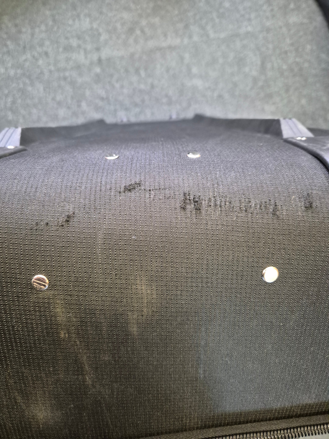 Pre-loved Mountain Pac Wheely Luggage Bag Black (1598)