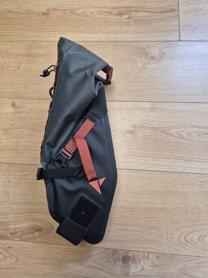 Pre Loved Altura Vortex Waterproof 12L Cycling Seat Pack (ID 6007)