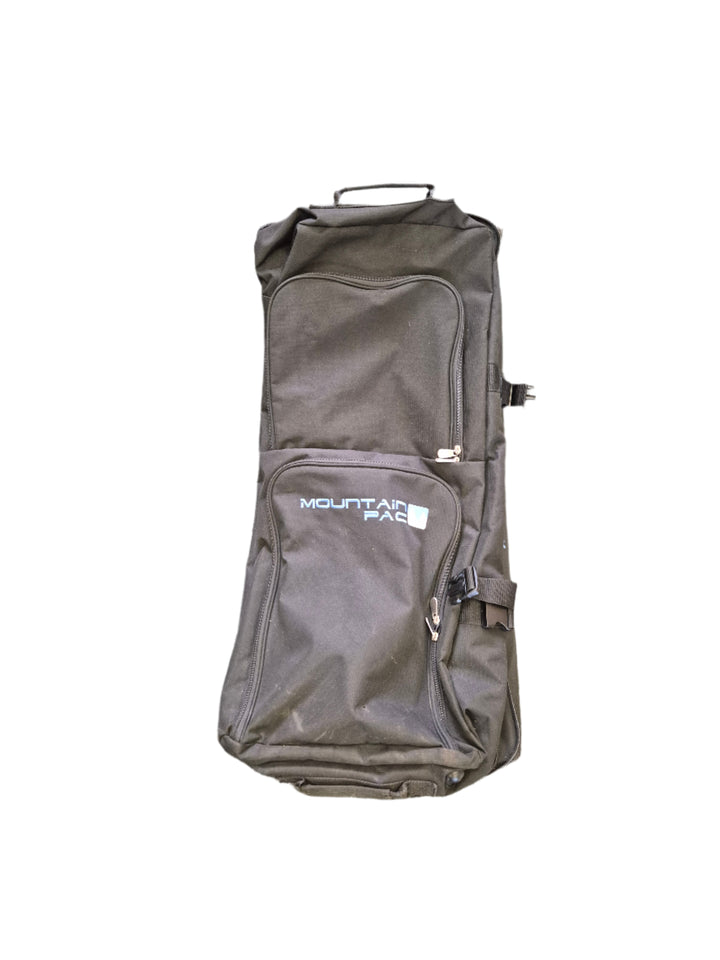 Pre-loved Mountain Pac Wheely Luggage Bag Black (721)
